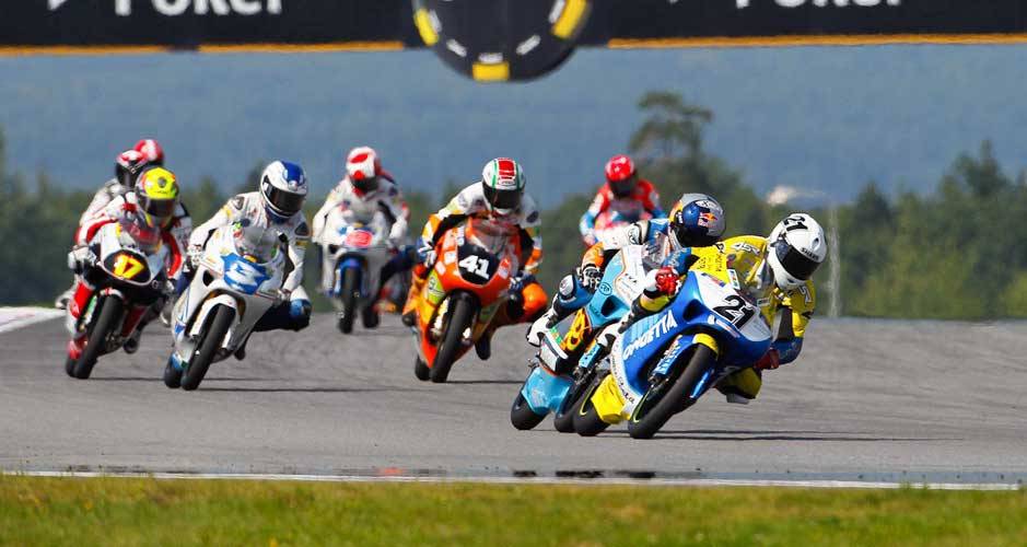 Na 125cc, a briga pela vit&oacute;ria foi intensa nas voltas finais