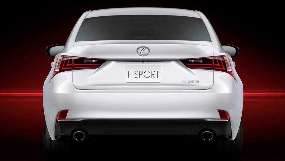 Deve existir, ainda, uma vers&atilde;o h&iacute;brida de quatro cilindros e 2.5 litros, com uma pot&ecirc;ncia de 240 cv | <a href="https://beta-develop.quatrorodas.abril.com.br/saloes/detroit/2013/lexus-is-730482.shtml" rel="migration">Leia mais</a>