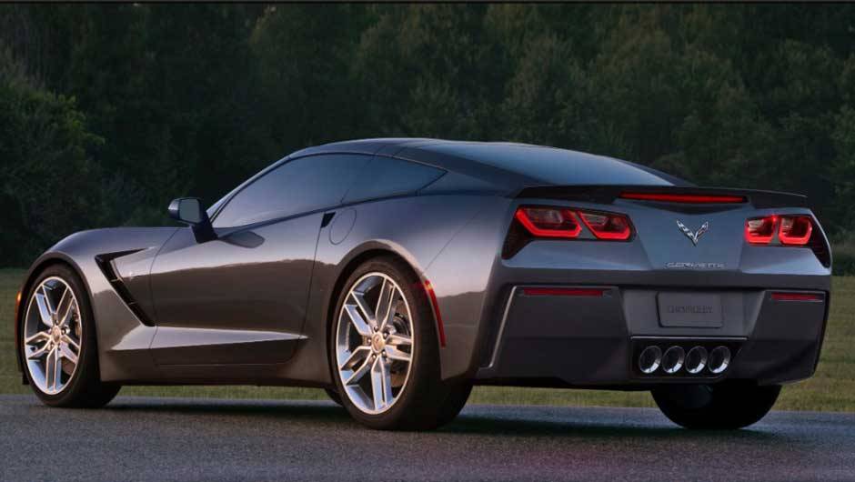O novo motor 6.2 V8 entrega 450 cv e promete levar o Stingray de 0 a 100 km/h em menos de quatro segundos | <a href="https://beta-develop.quatrorodas.abril.com.br/saloes/detroit/2013/chevrolet-corvette-stingray-730871.shtml" rel="migration">Leia mais</a> O novo motor 6.2 V8 entrega 450 cv e promete levar o Stingray de 0 a 100 km/h em menos de quatro segundos | <a href="https://beta-develop.quatrorodas.abril.com.br/saloes/detroit/2013/chevrolet-corvette-stingray-730871.shtml" rel="migration">Leia mais</a>