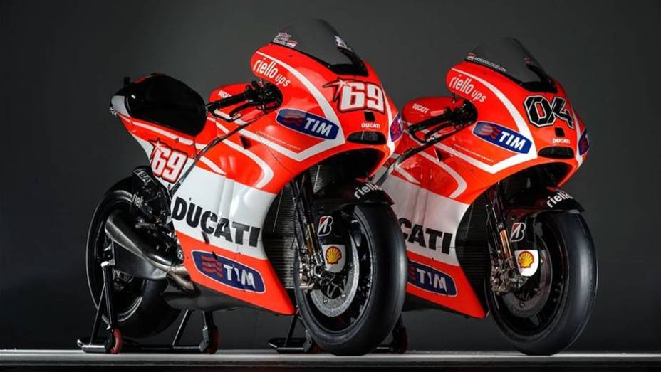 A Ducati apresentou a Desmosedici GP13 | <a href="https://beta-develop.quatrorodas.abril.com.br/moto/noticias/ducati-apresenta-desmosedici-gp13-731607.shtml" rel="migration">Leia mais</a>