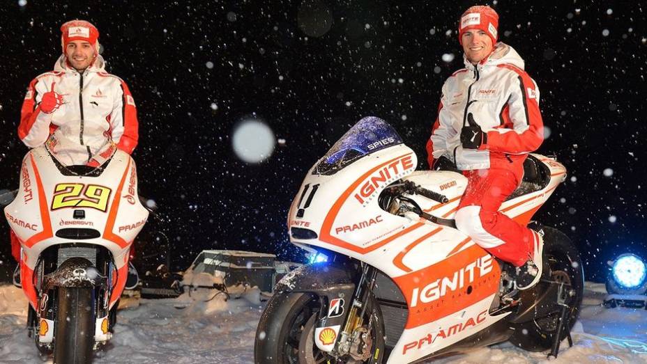 Andrea Iannone e Ben Spies, pilotos da Ignite Pramac | <a href="https://beta-develop.quatrorodas.abril.com.br/moto/noticias/ducati-apresenta-desmosedici-gp13-731607.shtml" rel="migration">Leia mais</a>