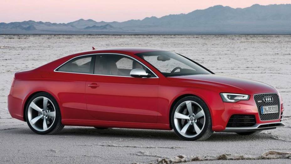 CARRO DE PERFORMANCE - Audi RS5 | <a href="https://beta-develop.quatrorodas.abril.com.br/noticias/mercado/finalistas-premio-carro-mundial-2013-sao-revelados-732525.shtml" rel="migration">Leia mais</a>