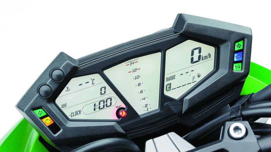 Tais mudan&ccedil;as, aliadas a uma leve redu&ccedil;&atilde;o de peso, contribuem, segundo a Kawasaki, para um melhor desempenho | <a href="%20https://beta-develop.quatrorodas.abril.com.br/moto/noticias/kawasaki-traz-nova-z800-ao-brasil-732675.shtml" rel="migration">Leia mais</a>