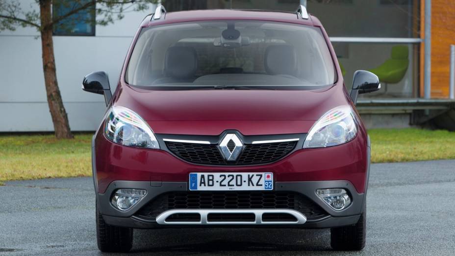 Uma é o novo Energy TCe, de 128 cavalos de potência | <a href="https://beta-develop.quatrorodas.abril.com.br/saloes/genebra/2013/renault-scenic-xmod-734868.shtml" rel="migration">Leia mais</a>