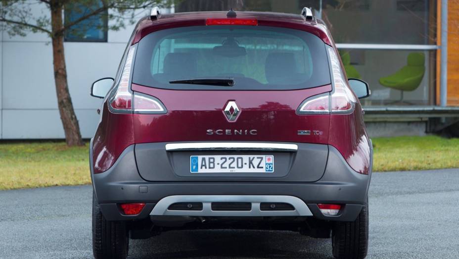 Mas o grande destaque é o sistema Grip Xtend | <a href="https://beta-develop.quatrorodas.abril.com.br/saloes/genebra/2013/renault-scenic-xmod-734868.shtml" rel="migration">Leia mais</a>