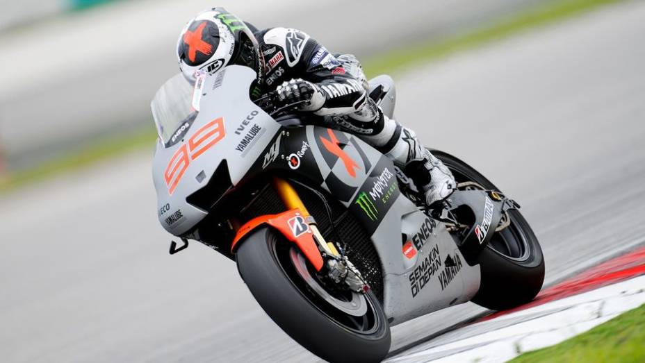 Campe&atilde;o da &uacute;ltima temporada, Jorge Lorenzo ficou a apenas oito mil&eacute;simos | <a href="https://beta-develop.quatrorodas.abril.com.br/moto/noticias/motogp-pedrosa-lidera-primeiro-dia-testes-732984.shtml" rel="migration">Leia mais</a>