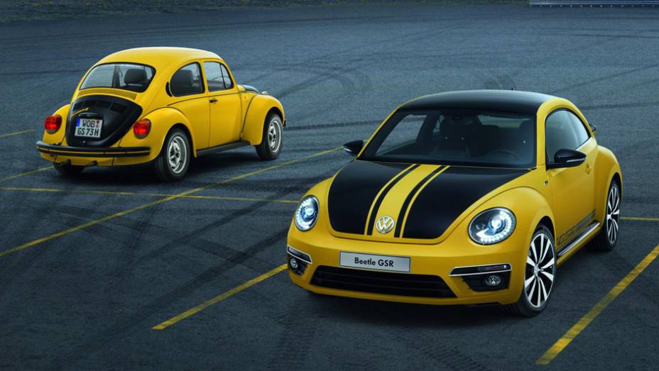 Encontro de gerações: o Beetle GSR é inspirado em uma versão do clássico Fusca lançada há quatro décadas | <a href="https://beta-develop.quatrorodas.abril.com.br/noticias/fabricantes/beetle-ganha-serie-gsr-limited-edition-733136.shtml" rel="migration">Leia mais</a>