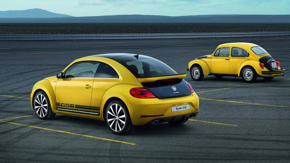 Você fica com o novo ou prefere o antigo? | <a href="https://beta-develop.quatrorodas.abril.com.br/noticias/fabricantes/beetle-ganha-serie-gsr-limited-edition-733136.shtml" rel="migration">Leia mais</a> Você fica com o novo ou prefere o antigo? | <a href="https://beta-develop.quatrorodas.abril.com.br/noticias/fabricantes/beetle-ganha-serie-gsr-limited-edition-733136.shtml" rel="migration">Leia mais</a>