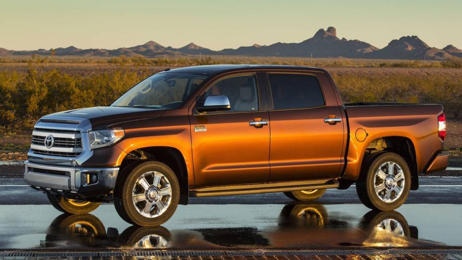 A Toyota apresentou a nova Tundra | <a href="https://beta-develop.quatrorodas.abril.com.br/noticias/fabricantes/toyota-enfim-apresenta-nova-tundra-733332.shtml" rel="migration">Leia mais</a>