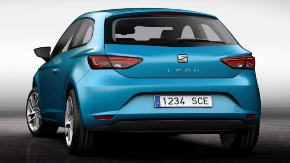 Na compara&ccedil;&atilde;o com o hatch, o Leon SC tem seu espa&ccedil;o entre-eixos reduzido em 3,5 cent&iacute;metros, totalizando 2,60 metros - o comprimento total &eacute; de 4,23m | <a href="%20https://beta-develop.quatrorodas.abril.com.br/saloes/genebra/2013/seat-leon-sc-734165.shtml" rel="migration">Leia mais</a>