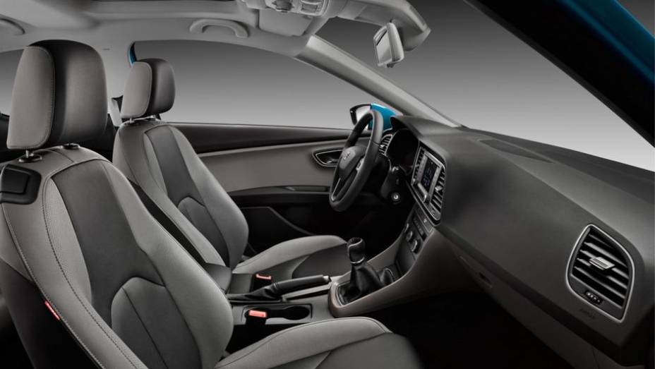 O câmbio pode ser manual de cinco marchas ou automático de seis velocidades | <a href="%20https://beta-develop.quatrorodas.abril.com.br/saloes/genebra/2013/seat-leon-sc-734165.shtml" rel="migration">Leia mais</a> O câmbio pode ser manual de cinco marchas ou automático de seis velocidades | <a href="%20https://beta-develop.quatrorodas.abril.com.br/saloes/genebra/2013/seat-leon-sc-734165.shtml" rel="migration">Leia mais</a>