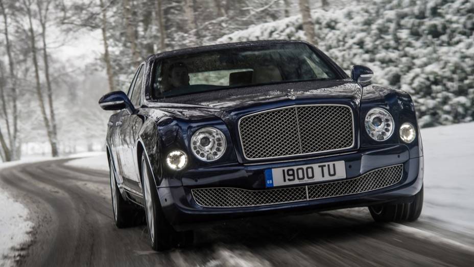Basicamente, n&atilde;o h&aacute; mudan&ccedil;as significativas do modelo por fora | <a href="https://beta-develop.quatrorodas.abril.com.br/saloes/genebra/2013/bentley-mulsanne-2014-734713.shtml" rel="migration">Leia mais</a>