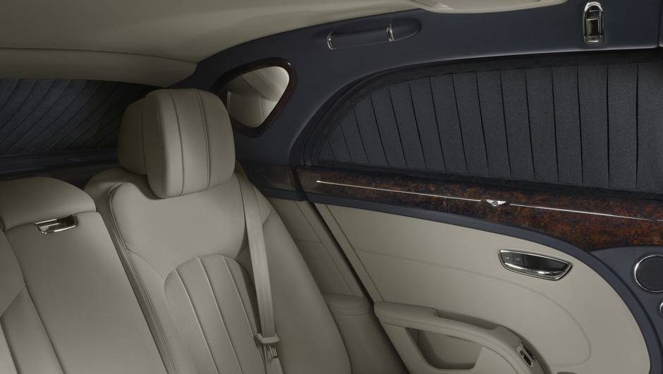 O pacote Comfort prevê novos encostos de cabeça | <a href="https://beta-develop.quatrorodas.abril.com.br/saloes/genebra/2013/bentley-mulsanne-2014-734713.shtml" rel="migration">Leia mais</a> O pacote Comfort prevê novos encostos de cabeça | <a href="https://beta-develop.quatrorodas.abril.com.br/saloes/genebra/2013/bentley-mulsanne-2014-734713.shtml" rel="migration">Leia mais</a>