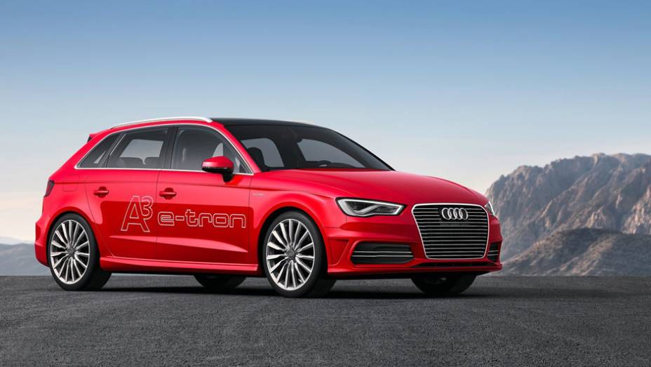 A marca de Ingolstadt tamb&eacute;m mostra o A3 e-tron no evento su&iacute;&ccedil;o | <a href="https://beta-develop.quatrorodas.abril.com.br/saloes/genebra/2013/audi-a3-e-tron-734416.shtml" rel="migration">Leia mais</a>