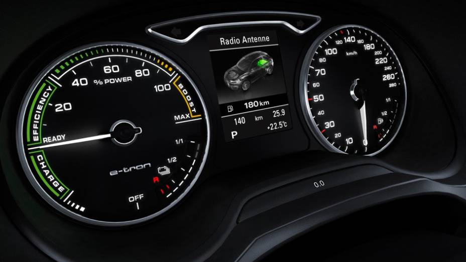 Nesta condi&ccedil;&atilde;o, a velocidade m&aacute;xima &eacute; de 130 km/h | <a href="https://beta-develop.quatrorodas.abril.com.br/saloes/genebra/2013/audi-a3-e-tron-734416.shtml" rel="migration">Leia mais</a>