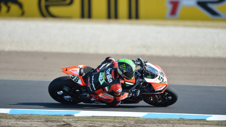 Aprilia domina corridas em Phillip Island. <a href="https://beta-develop.quatrorodas.abril.com.br/moto/noticias/sbk-aprilia-domina-corridas-phillip-island-734484.shtml" rel="migration">Leia mais</a> Aprilia domina corridas em Phillip Island. <a href="https://beta-develop.quatrorodas.abril.com.br/moto/noticias/sbk-aprilia-domina-corridas-phillip-island-734484.shtml" rel="migration">Leia mais</a>