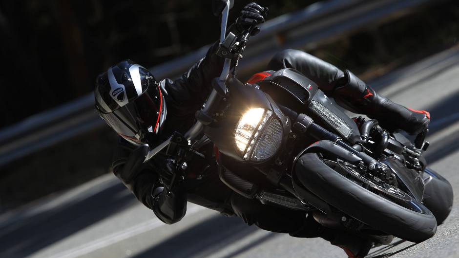 Ducati Diavel Carbon 2013
