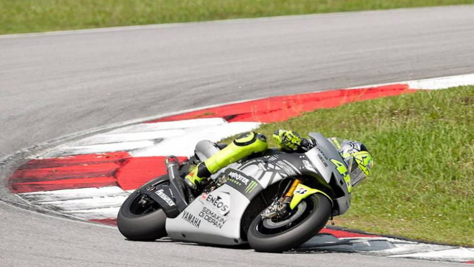 Valentino Rossi ficou apenas com o quinto lugar nos testes. <a href="https://beta-develop.quatrorodas.abril.com.br/moto/noticias/motogp-pedrosa-mais-rapido-sepang-734603.shtml" rel="migration">Leia mais</a>