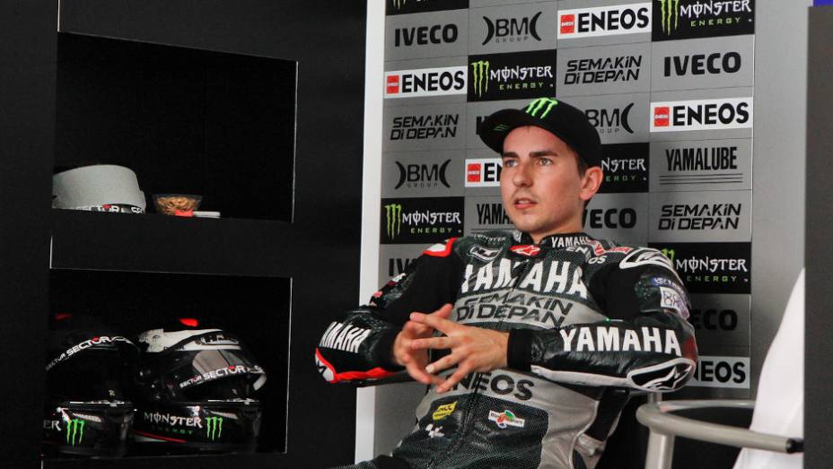 Jorge Lorenzo quebrou a hegemonia de Dani Pedrosa nos testes em Sepang. <a href="https://beta-develop.quatrorodas.abril.com.br/moto/noticias/motogp-lorenzo-supera-pedrosa-sepang-734732.shtml" rel="migration">Leia mais</a>