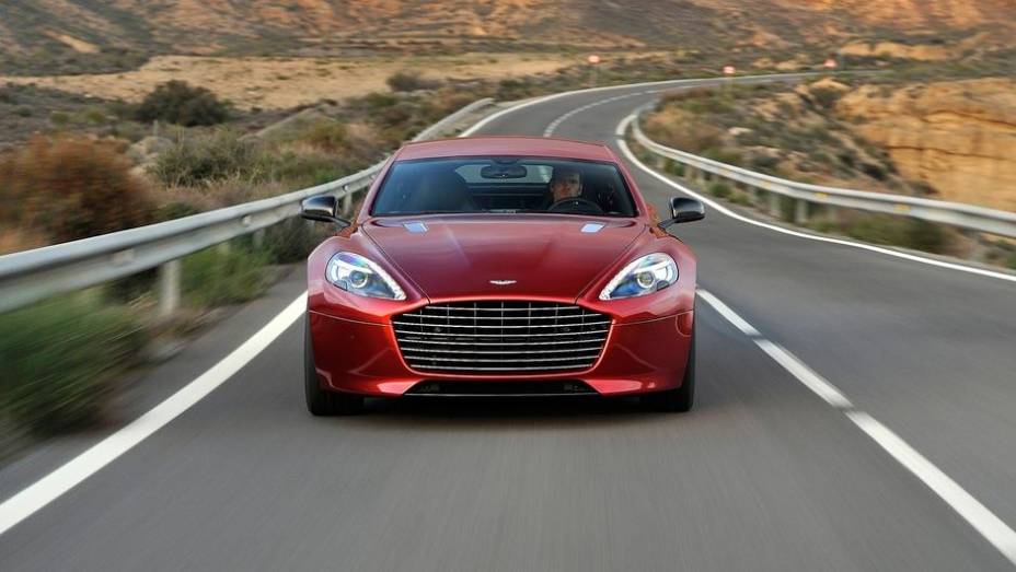 Com a cavalaria extra, o modelo agora vai de 0 a 100 km/h em 4,9 segundos | <a href="https://beta-develop.quatrorodas.abril.com.br/saloes/genebra/2013/aston-martin-rapide-s-2013-734925.shtml" rel="migration">Leia mais</a> Com a cavalaria extra, o modelo agora vai de 0 a 100 km/h em 4,9 segundos | <a href="https://beta-develop.quatrorodas.abril.com.br/saloes/genebra/2013/aston-martin-rapide-s-2013-734925.shtml" rel="migration">Leia mais</a>