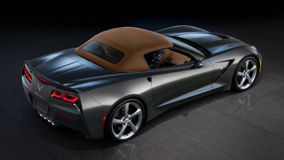 As opções de transmissão também serão as mesmas: manual de 7 marchas e automática de 6 marchas | <a href="https://beta-develop.quatrorodas.abril.com.br/saloes/genebra/2013/chevrolet-corvette-stingray-conversivel-735080.shtml" rel="migration">Leia mais</a> As opções de transmissão também serão as mesmas: manual de 7 marchas e automática de 6 marchas | <a href="https://beta-develop.quatrorodas.abril.com.br/saloes/genebra/2013/chevrolet-corvette-stingray-conversivel-735080.shtml" rel="migration">Leia mais</a>