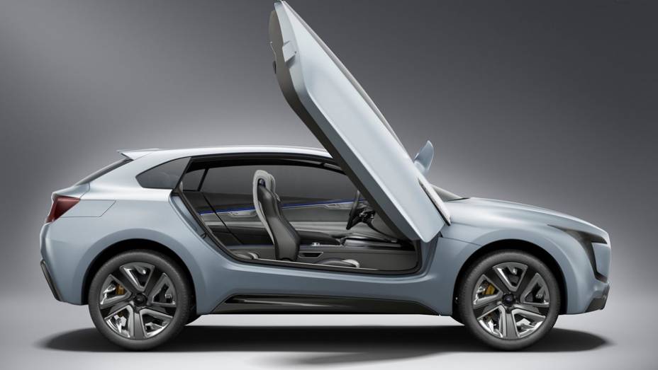 As portas abrem para cima, como em alguns modelos da Lamborghini | <a href="https://beta-develop.quatrorodas.abril.com.br/saloes/genebra/2013/subaru-viziv-735276.shtml" rel="migration">Leia mais</a>