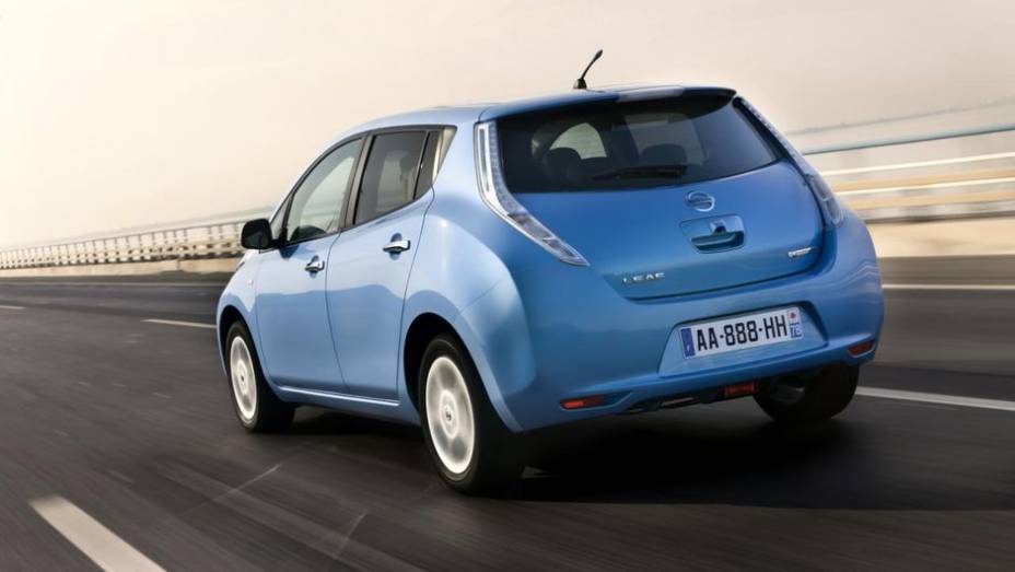 O coeficiente de arrasto aerodinâmico diminuiu de 0,29 para 0,28 | <a href="https://beta-develop.quatrorodas.abril.com.br/saloes/genebra/2013/nissan-leaf-versao-europeia-735259.shtml" rel="migration">Leia mais</a>