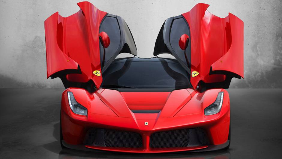 Esportivo produz 963 cavalos de pot&ecirc;ncia e 91,7 mkgf de torque | <a href="https://beta-develop.quatrorodas.abril.com.br/saloes/genebra/2013/ferrari-revela-laferrari-735265.shtml" rel="migration">Leia mais</a>