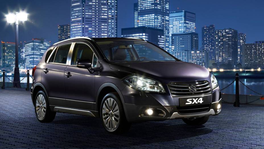 A Suzuki promove em Genebra o lançamento da nova geração do SX4 | <a href="https://beta-develop.quatrorodas.abril.com.br/saloes/genebra/2013/suzuki-sx4-735279.shtml" rel="migration">Leia mais</a>