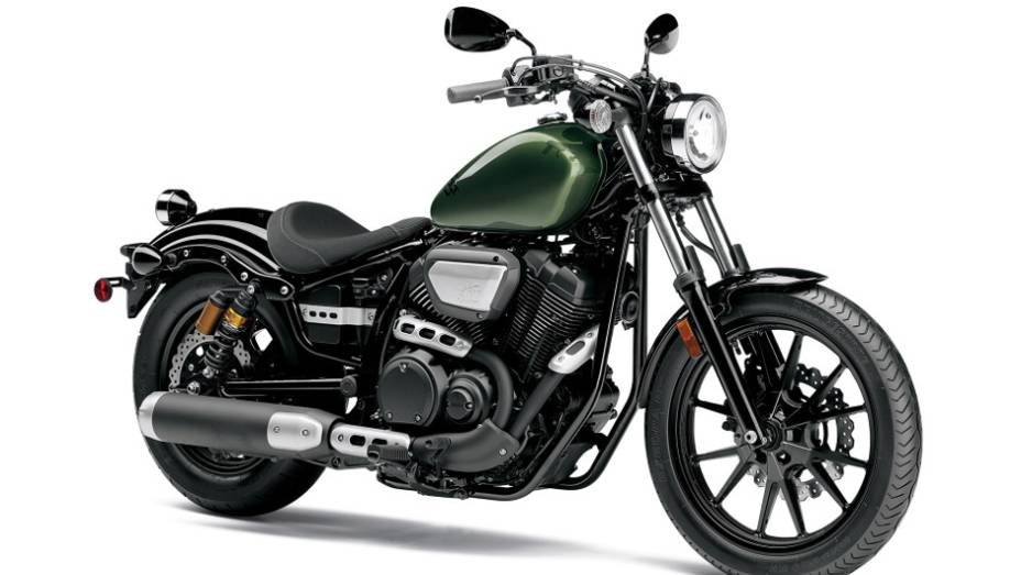 Yamaha Star Bolt R-Spec na cor verde exército | <a href="https://beta-develop.quatrorodas.abril.com.br/moto/noticias/yamaha-lanca-custom-star-bolt-eua-735965.shtml" rel="migration">Leia mais</a>