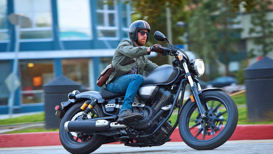 Yamaha Star Bolt R-Spec também está disponível na cor cinza fosco | <a href="https://beta-develop.quatrorodas.abril.com.br/moto/noticias/yamaha-lanca-custom-star-bolt-eua-735965.shtml" rel="migration">Leia mais</a> Yamaha Star Bolt R-Spec também está disponível na cor cinza fosco | <a href="https://beta-develop.quatrorodas.abril.com.br/moto/noticias/yamaha-lanca-custom-star-bolt-eua-735965.shtml" rel="migration">Leia mais</a>