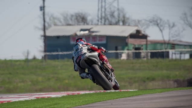 Ritmo dos pilotos da equipe Repsol Honda Team preocupa Lorenzo e Rossi | <a href="https://beta-develop.quatrorodas.abril.com.br/moto/noticias/motogp-marc-marquez-absoluto-eua-736303.shtml" rel="migration">Leia mais</a> Ritmo dos pilotos da equipe Repsol Honda Team preocupa Lorenzo e Rossi | <a href="https://beta-develop.quatrorodas.abril.com.br/moto/noticias/motogp-marc-marquez-absoluto-eua-736303.shtml" rel="migration">Leia mais</a>