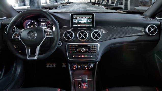 Os preços do coupé nos Estados Unidos serão significativamente mais baixos do que os praticados na Europa | <a href="%20https://beta-develop.quatrorodas.abril.com.br/saloes/new-york/2013/mercedes-benz-cla-45-amg-736996.shtml" rel="migration">Leia mais</a> Os preços do coupé nos Estados Unidos serão significativamente mais baixos do que os praticados na Europa | <a href="%20https://beta-develop.quatrorodas.abril.com.br/saloes/new-york/2013/mercedes-benz-cla-45-amg-736996.shtml" rel="migration">Leia mais</a>