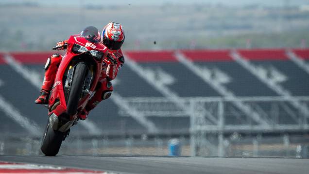 Nicky Hayden aproveita lançamento da Ducati 1199 Panigale R 2013 para conhecer o novo traçado | <a href="https://beta-develop.quatrorodas.abril.com.br/moto/noticias/ducati-lanca-1199-panigale-r-2013-austin-736714.shtml" rel="migration">Leia mais</a> Nicky Hayden aproveita lançamento da Ducati 1199 Panigale R 2013 para conhecer o novo traçado | <a href="https://beta-develop.quatrorodas.abril.com.br/moto/noticias/ducati-lanca-1199-panigale-r-2013-austin-736714.shtml" rel="migration">Leia mais</a>