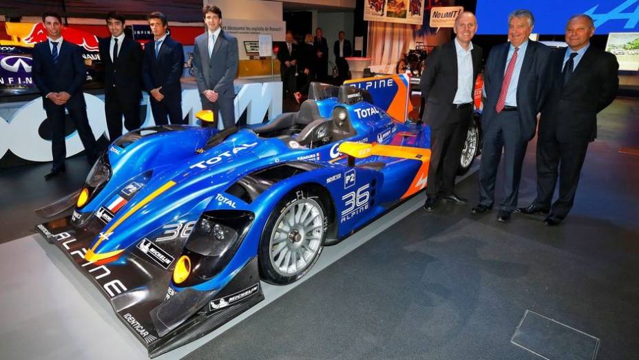 A primeira participação do Alpine A450 em trabalhos de pista acontecerá na sessão de testes da ELMS em Paul Ricard, programada para os dias 26 e 27 deste mês | <a href="%20https://beta-develop.quatrorodas.abril.com.br/noticias/fabricantes/alpine-revela-no36-736828.shtml" rel="migration"></a>