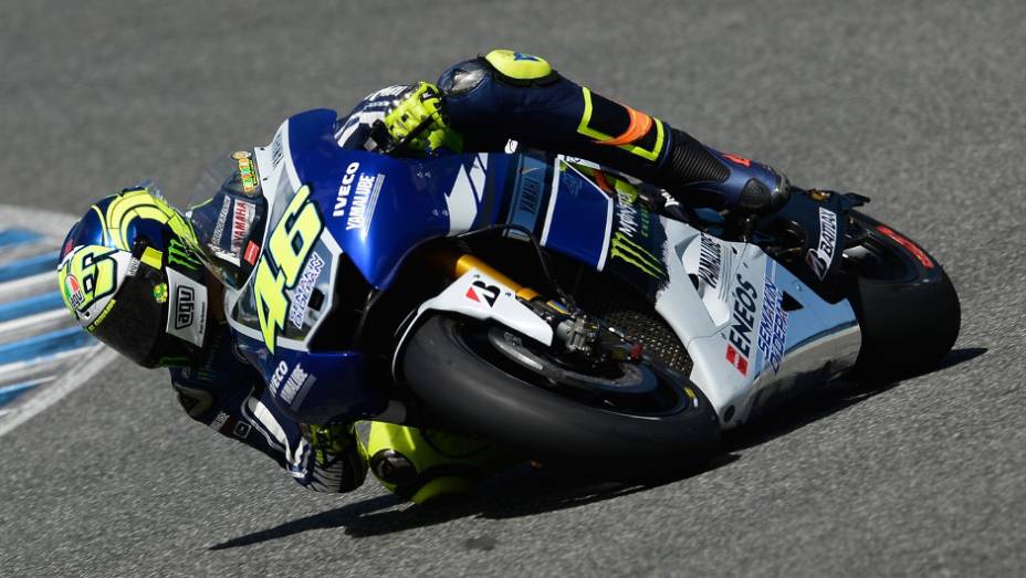 Valentino Rossi (Yamaha Factory Racing) liderou o segundo dia (24) em Jerez | <a href="https://beta-develop.quatrorodas.abril.com.br/moto/noticias/motogp-yamaha-lidera-testes-jerez-737049.shtml" rel="migration">Leia mais</a>