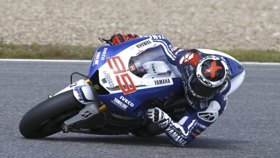 Jorge Lorenzo (Yamaha Factory Racing) liderou o primeiro dia em Jerez | <a href="https://beta-develop.quatrorodas.abril.com.br/moto/noticias/motogp-yamaha-lidera-testes-jerez-737049.shtml" rel="migration">Leia mais</a>