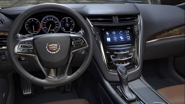 A unidade entrega 420 cavalos de potência e 59,4 kgfm de torque | <a href="https://beta-develop.quatrorodas.abril.com.br/saloes/new-york/2013//cadillac-cts-736986.shtml" rel="migration">Leia mais</a> A unidade entrega 420 cavalos de potência e 59,4 kgfm de torque | <a href="https://beta-develop.quatrorodas.abril.com.br/saloes/new-york/2013//cadillac-cts-736986.shtml" rel="migration">Leia mais</a>