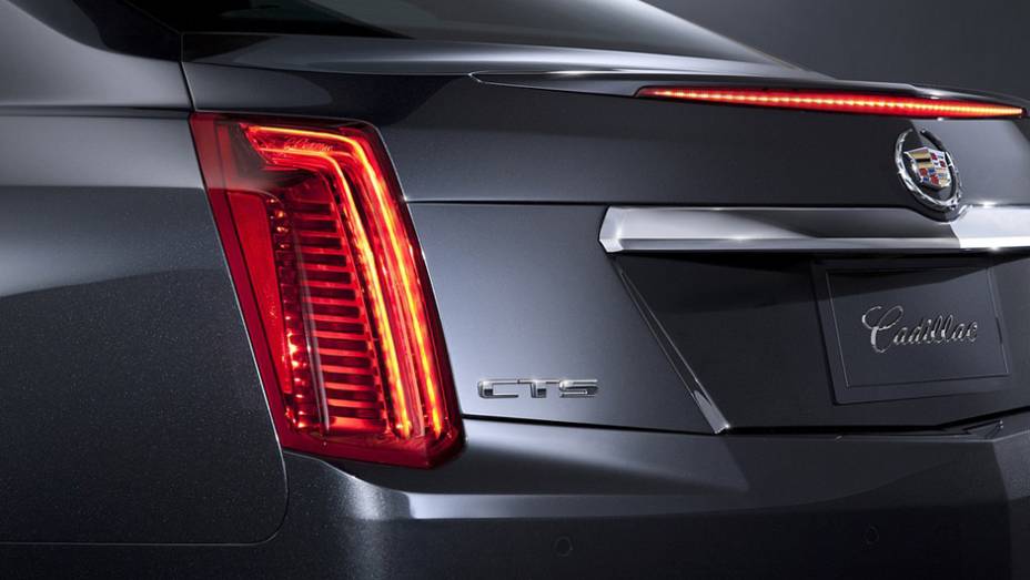 O modelo 2014 do Cadillac CTS chegará às concessionárias no último trimestre deste ano | <a href="%20https://beta-develop.quatrorodas.abril.com.br/saloes/new-york/2013//cadillac-cts-736986.shtml" rel="migration">Leia mais</a>