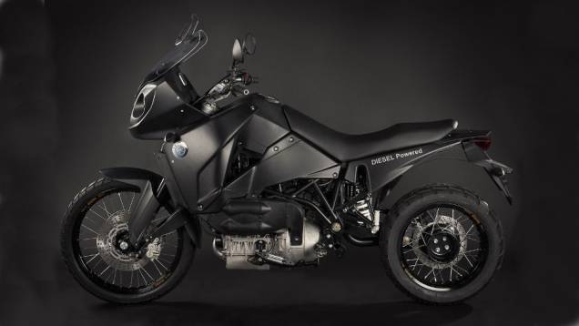 A Track Diesel T-800 CDI 2013 possui um motor tricilíndrico de 800 cc movido a diesel | <a href="https://beta-develop.quatrorodas.abril.com.br/moto/noticias/conheca-track-diesel-t-800-cdi-2013-737565.shtml" rel="migration">Leia mais</a> A Track Diesel T-800 CDI 2013 possui um motor tricilíndrico de 800 cc movido a diesel | <a href="https://beta-develop.quatrorodas.abril.com.br/moto/noticias/conheca-track-diesel-t-800-cdi-2013-737565.shtml" rel="migration">Leia mais</a>