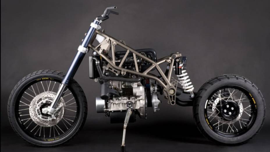 Track Diesel T-800 CDI, uma maxitrail alimentada por um propulsor turbodiesel com inje&ccedil;&atilde;o direta | <a href="%20https://beta-develop.quatrorodas.abril.com.br/moto/noticias/conheca-track-diesel-t-800-cdi-2013-737565.shtml" rel="migration">Leia mais</a>