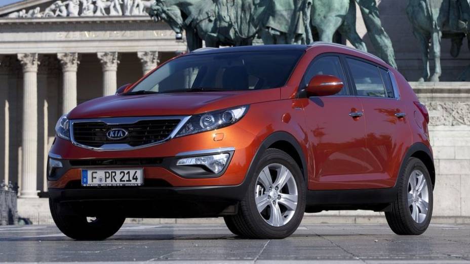 6º - Kia Sportage - Unidades vendidas mundialmente em 2012: 387.142 - Unidades vendidas no Brasil em 2012: 9.137 | <a href="%20https://beta-develop.quatrorodas.abril.com.br/noticias/mercado/honda-cr-v-suv-mais-vendido-mundo-2012-737748.shtml" rel="migration">Leia mais</a>