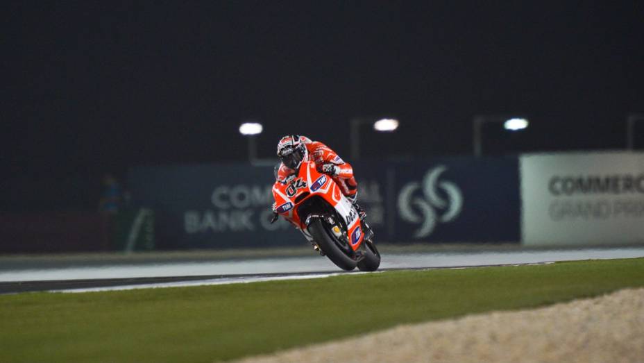 Andrea Dovizioso levou a Ducati para a quarta posição do grid | <a href="https://beta-develop.quatrorodas.abril.com.br/moto/noticias/motogp-lorenzo-garante-pole-catar-738025.shtml" rel="migration">Leia mais</a>