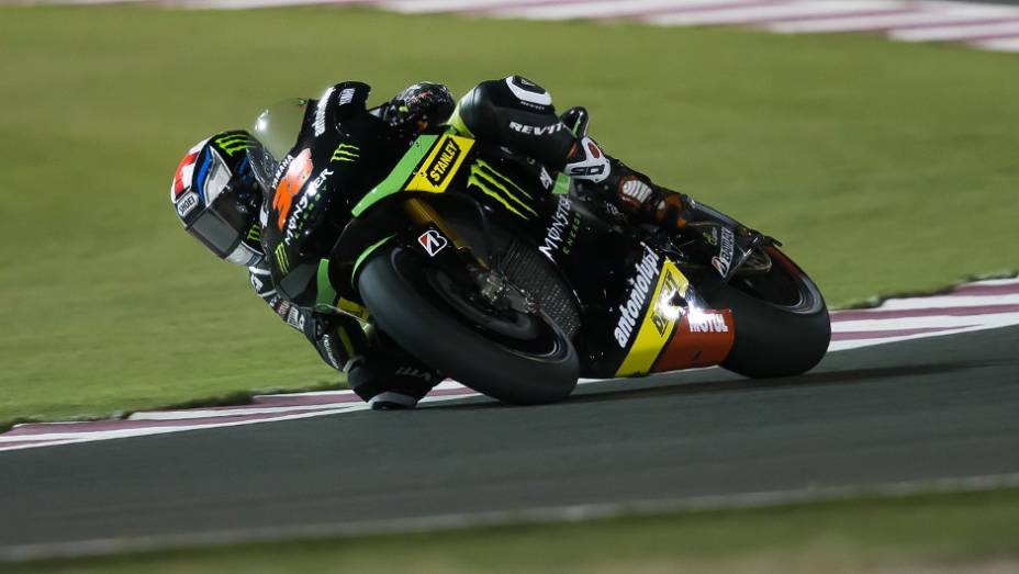 O britânico Bradley Smith (Monster Yamaha Tech 3) ficou com o nono tempo | <a href="https://beta-develop.quatrorodas.abril.com.br/moto/noticias/motogp-lorenzo-garante-pole-catar-738025.shtml" rel="migration">Leia mais</a> O britânico Bradley Smith (Monster Yamaha Tech 3) ficou com o nono tempo | <a href="https://beta-develop.quatrorodas.abril.com.br/moto/noticias/motogp-lorenzo-garante-pole-catar-738025.shtml" rel="migration">Leia mais</a>