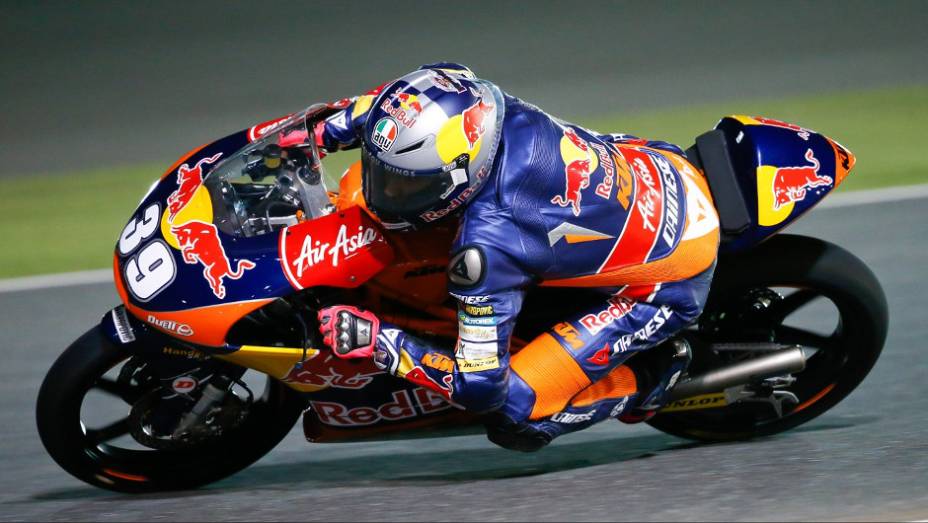 Luis Salom (Red Bull KTM Ajo) fez o melhor tempo e largará na ponta na Moto3 | <a href="https://beta-develop.quatrorodas.abril.com.br/moto/noticias/motogp-lorenzo-garante-pole-catar-738025.shtml" rel="migration">Leia mais</a>