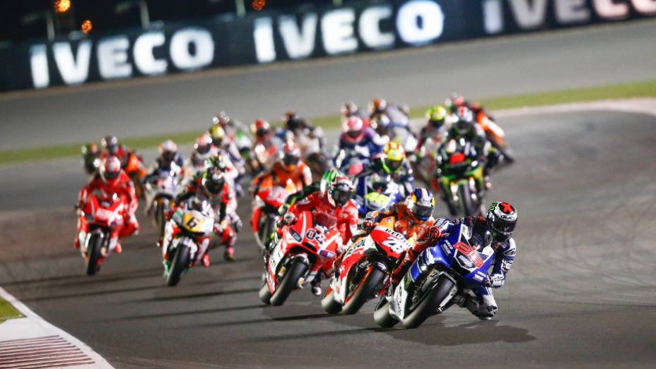 Corrida noturna do Catar abriu a Temporada 2013 da MotoGP | <a href="https://beta-develop.quatrorodas.abril.com.br/moto/noticias/motogp-jorge-lorenzo-vence-corrida-catar-738020.shtml" rel="migration">Leia mais</a>