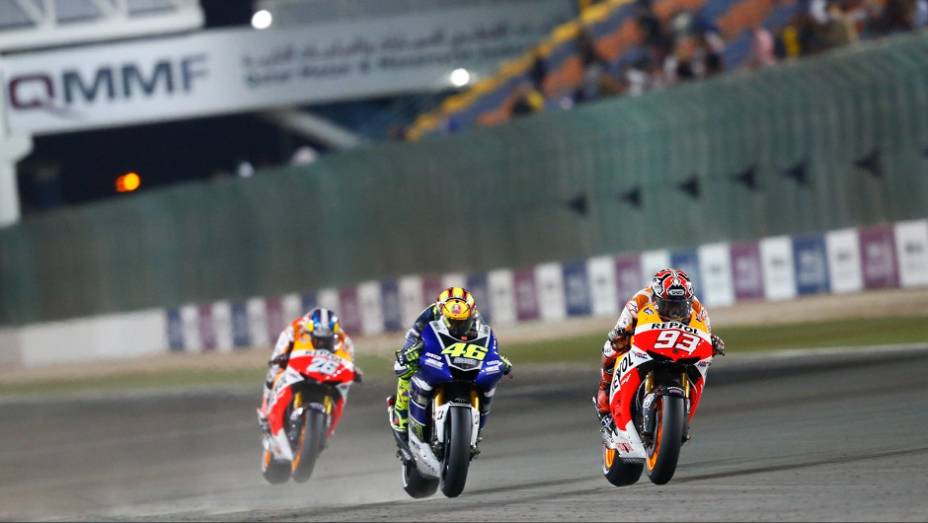 Rossi realizou importantes ultrapassagens nas últimas voltas | <a href="https://beta-develop.quatrorodas.abril.com.br/moto/noticias/motogp-jorge-lorenzo-vence-corrida-catar-738020.shtml" rel="migration">Leia mais</a> Rossi realizou importantes ultrapassagens nas últimas voltas | <a href="https://beta-develop.quatrorodas.abril.com.br/moto/noticias/motogp-jorge-lorenzo-vence-corrida-catar-738020.shtml" rel="migration">Leia mais</a>
