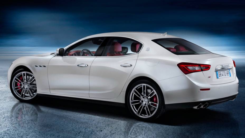 Maserati Ghibli | <a href="https://beta-develop.quatrorodas.abril.com.br/saloes/xangai/2013/maserati-ghibli-738641.shtml" rel="migration">Leia mais</a> Maserati Ghibli | <a href="https://beta-develop.quatrorodas.abril.com.br/saloes/xangai/2013/maserati-ghibli-738641.shtml" rel="migration">Leia mais</a>