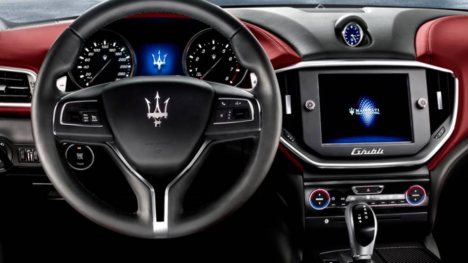 Maserati Ghibli | <a href="https://beta-develop.quatrorodas.abril.com.br/saloes/xangai/2013/maserati-ghibli-738641.shtml" rel="migration">Leia mais</a> Maserati Ghibli | <a href="https://beta-develop.quatrorodas.abril.com.br/saloes/xangai/2013/maserati-ghibli-738641.shtml" rel="migration">Leia mais</a>