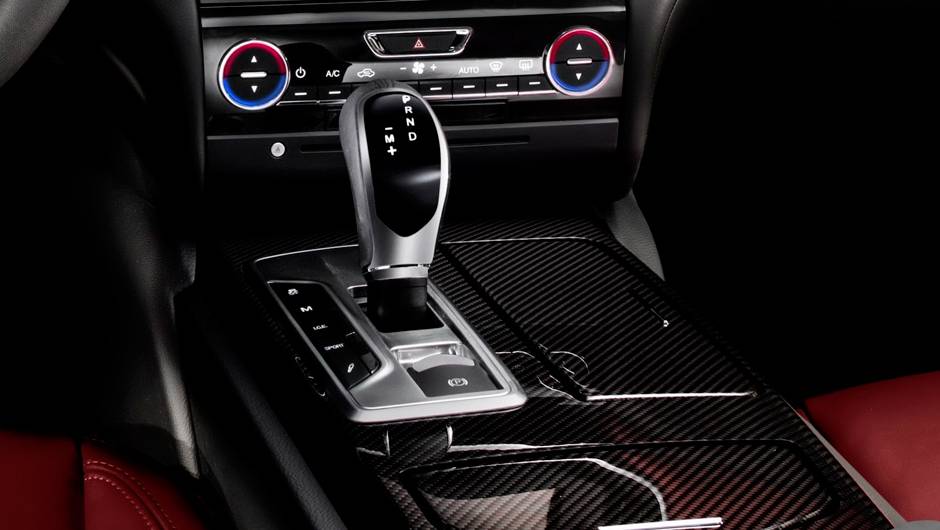 Maserati Ghibli | <a href="https://beta-develop.quatrorodas.abril.com.br/saloes/xangai/2013/maserati-ghibli-738641.shtml" rel="migration">Leia mais</a>